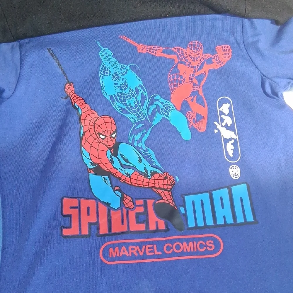 Marvel Spider-Man Kids Costume Set - Black, Red, and Blue - Picture 6 of 8